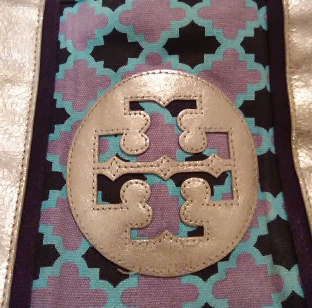 🎈PRICE DROP Tory Burch Spacious Designer Handbag - Picture 3 of 8